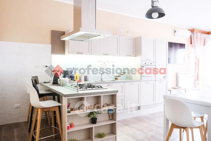 Appartamento in Piazza Generale G. Nastasi 9 — foto 3 di 37