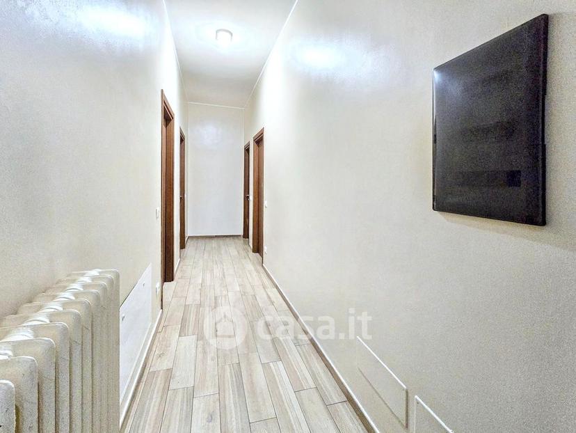 Villa in Viale Ugo Foscolo 46 — foto 9 di 70