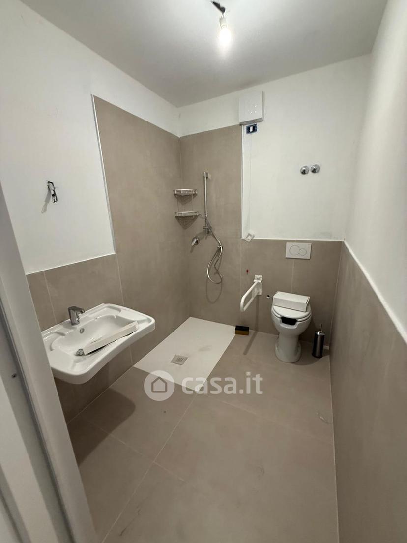 Stanza in Viale dei Mille 6 — foto 21 di 34