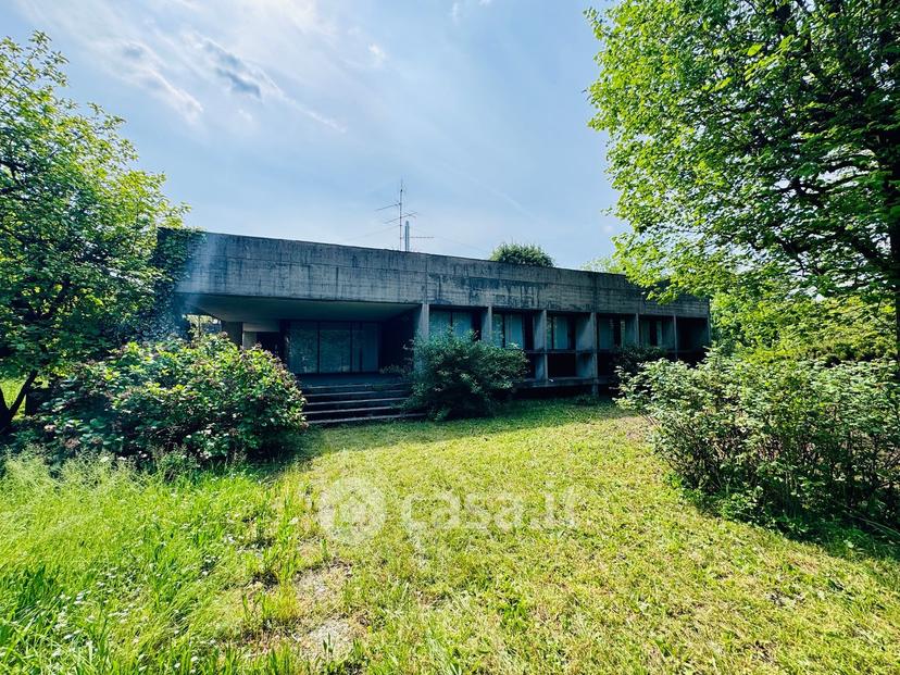 Villa in Via Giosuè Carducci 20 a — foto 136 di 182