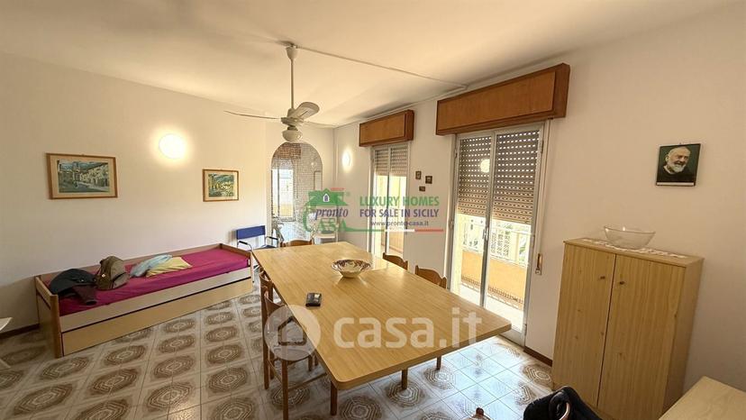 Appartamento in Via Capri — foto 7 di 23