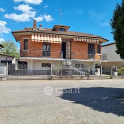 Villa in Via Ugo Foscolo 28