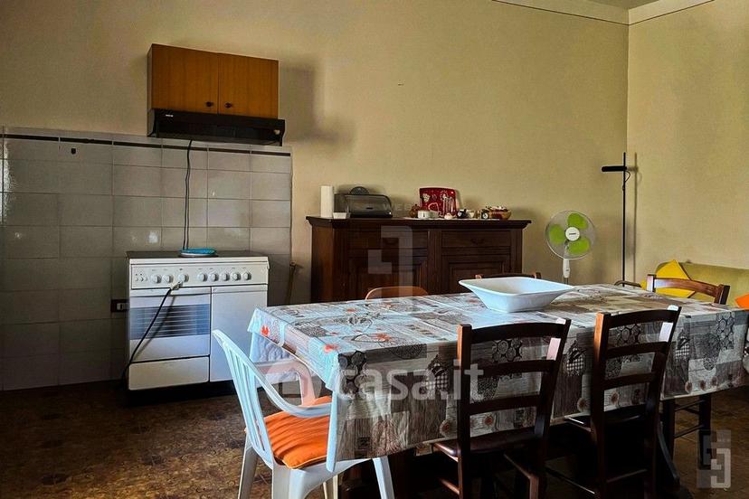 Quadrilocale in della Valle 8 — foto 4 di 22