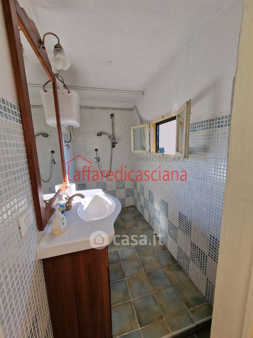 Appartamento in Via Ugo Foscolo — foto 8 di 30
