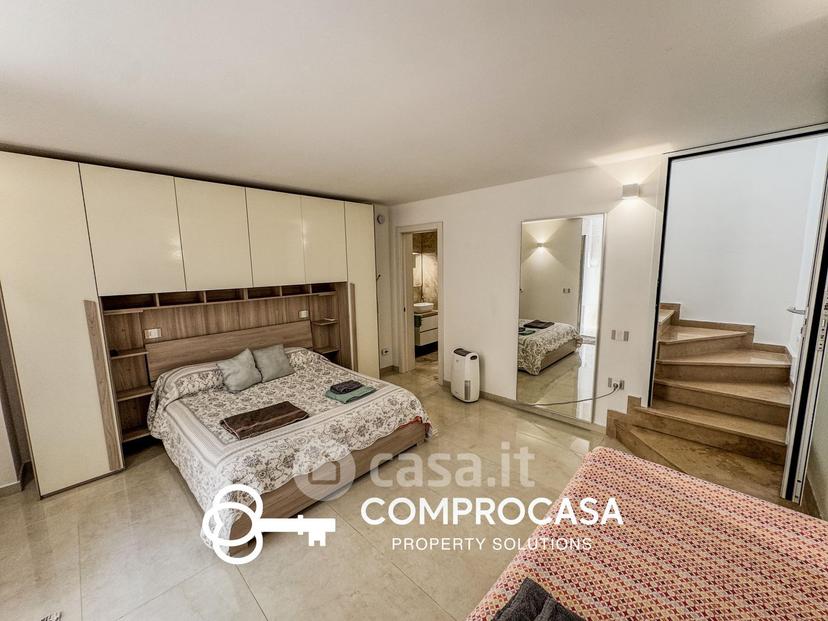 Villa in Via Mastrogoffredo — foto 19 di 74