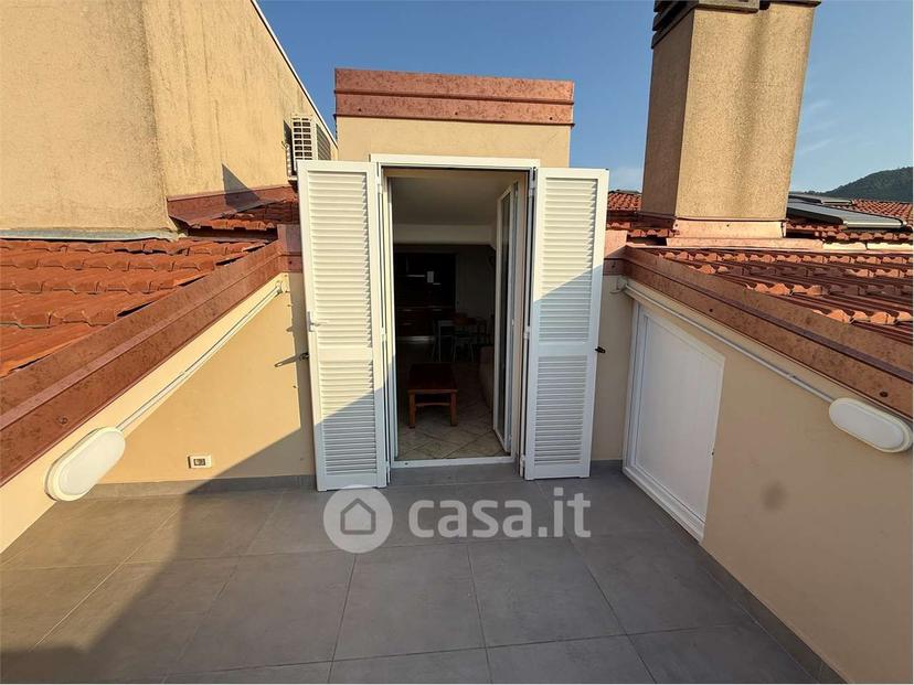 Trilocale in Via alla Rocca 12 — foto 7 di 22