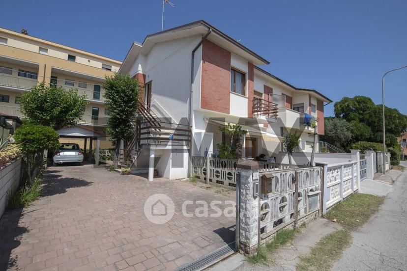 Appartamento in Via Foglia 4 — foto 8 di 41