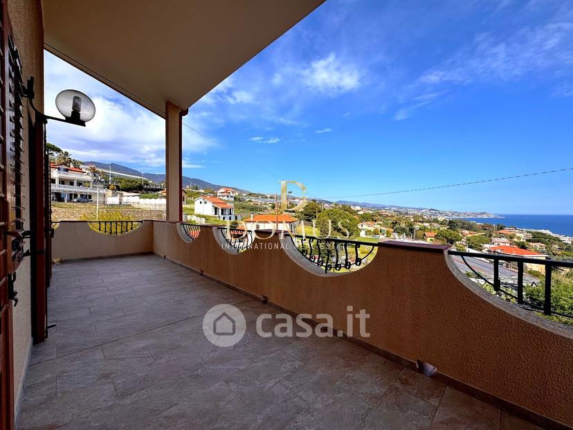 Villa in Via Padre Semeria 518 — foto 4 di 63