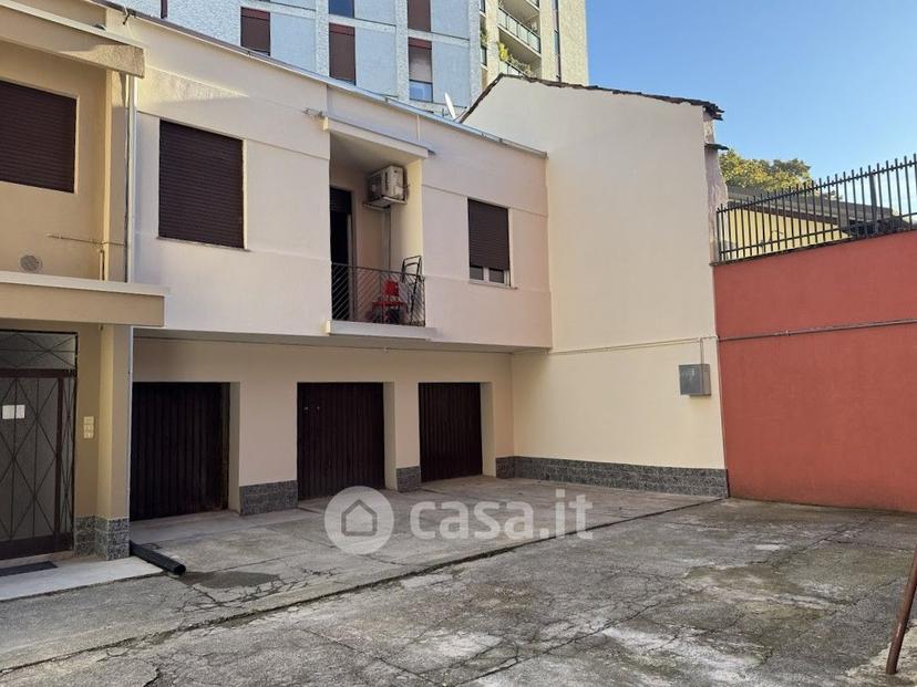 Trilocale in Via Fratelli Cairoli 6 — foto 6 di 20