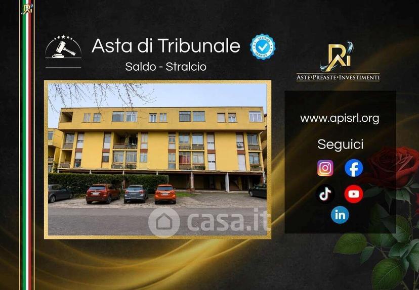 Trilocale in Via Palmiro Togliatti — foto 28 di 29