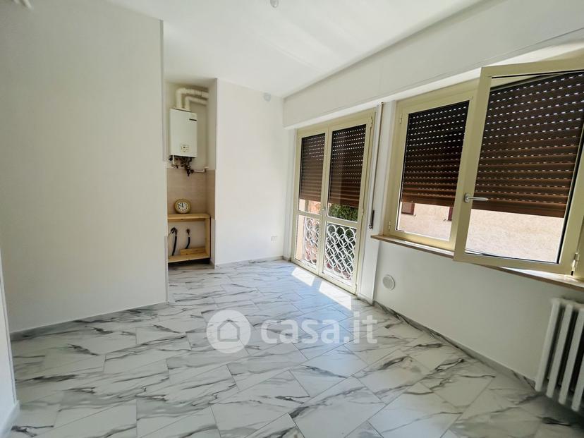 Trilocale in Via Confalonieri — foto 5 di 24