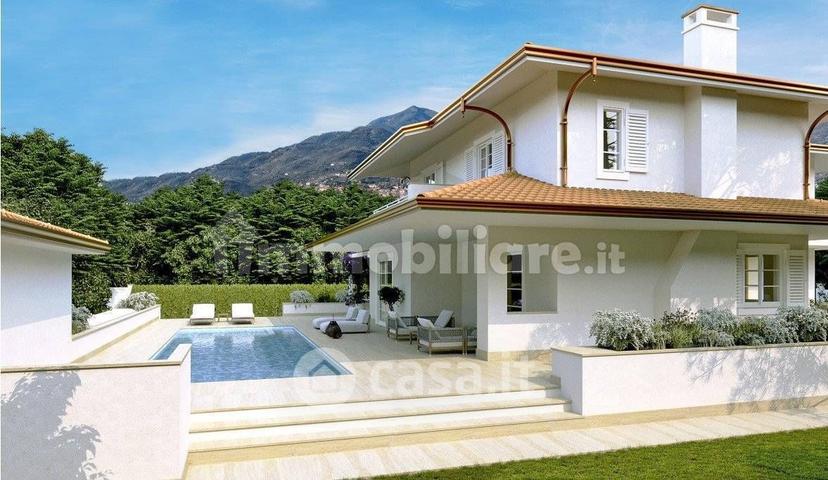 Villa in Via Cesare Battisti 56 — foto 14 di 17