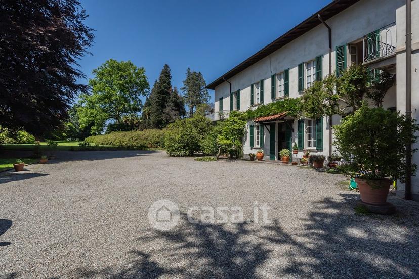 Villa in Piazza Leva 1 — foto 24 di 74