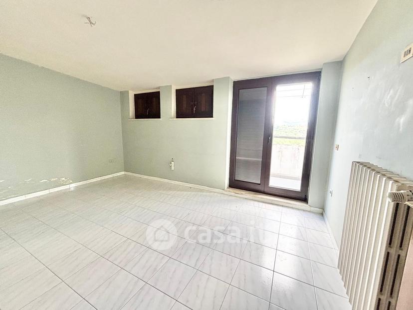 Trilocale in Via Gioacchino Pedicini — foto 6 di 28
