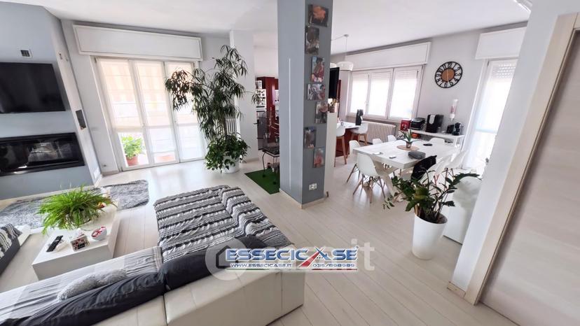 Appartamento in Via Salvatore Quasimodo 25 — foto 36 di 46
