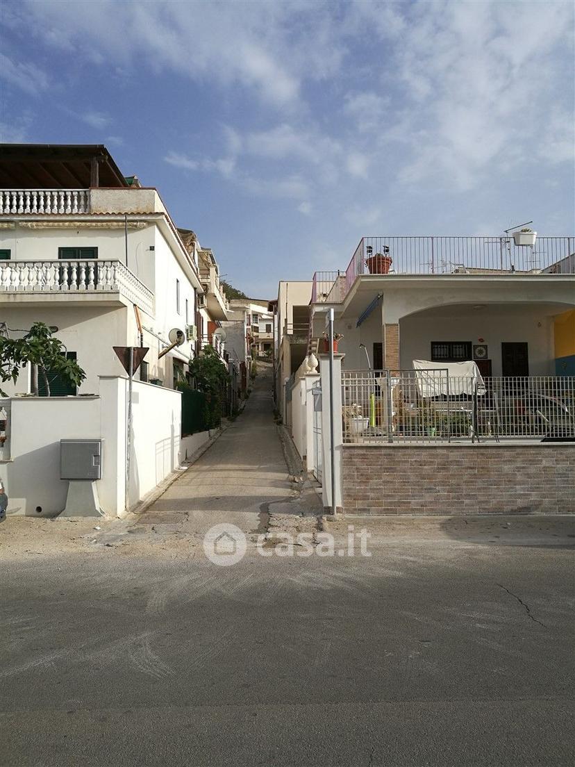 Trilocale in Via Perseo 1237 — foto 22 di 38