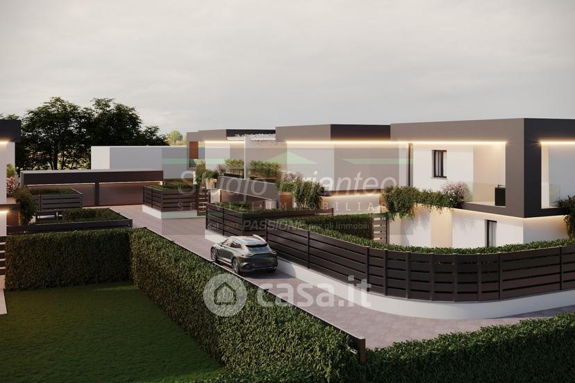 Villa in Via Enrico Fermi — foto 3 di 4