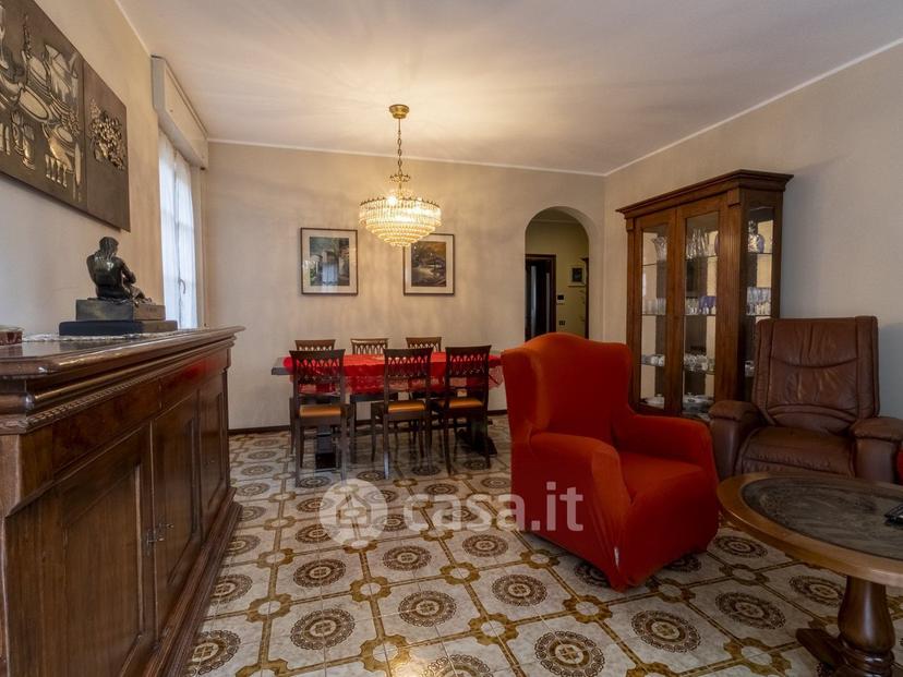 Trilocale in Via Cesare Battisti 36 B — foto 3 di 25