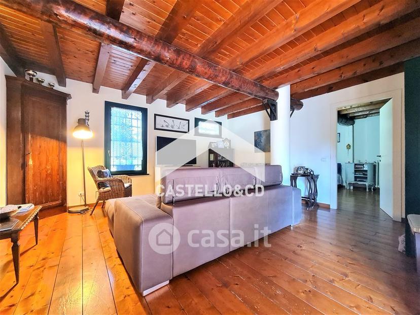 Villa in Via Papa Giovanni XXIII 1 — foto 17 di 36