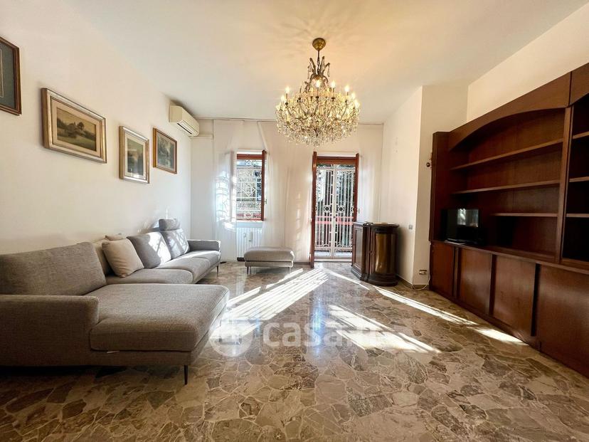 Trilocale in Via Comelico 16