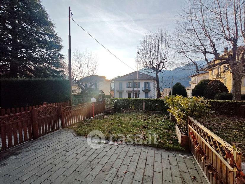 Villa in Via Roma 64 — foto 18 di 59