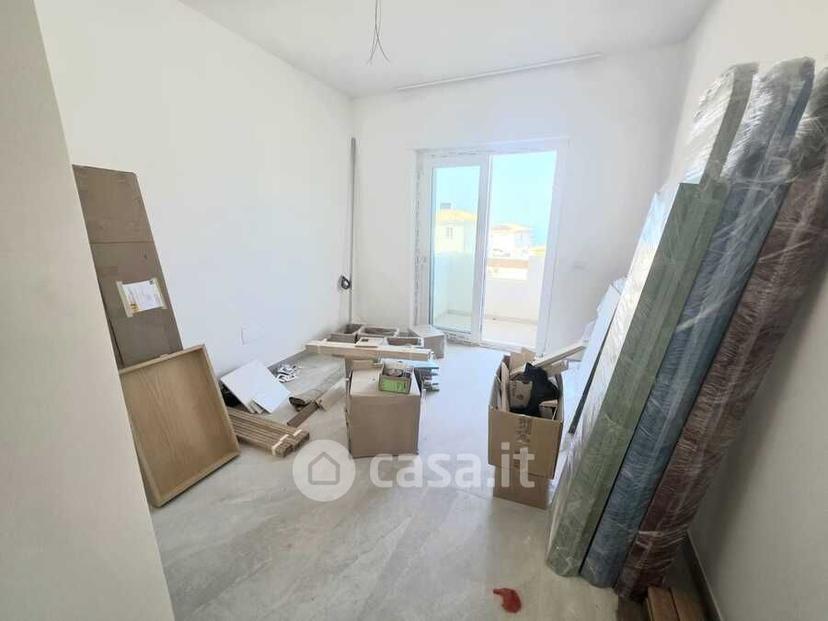 Trilocale in Via Roma 194 — foto 3 di 14