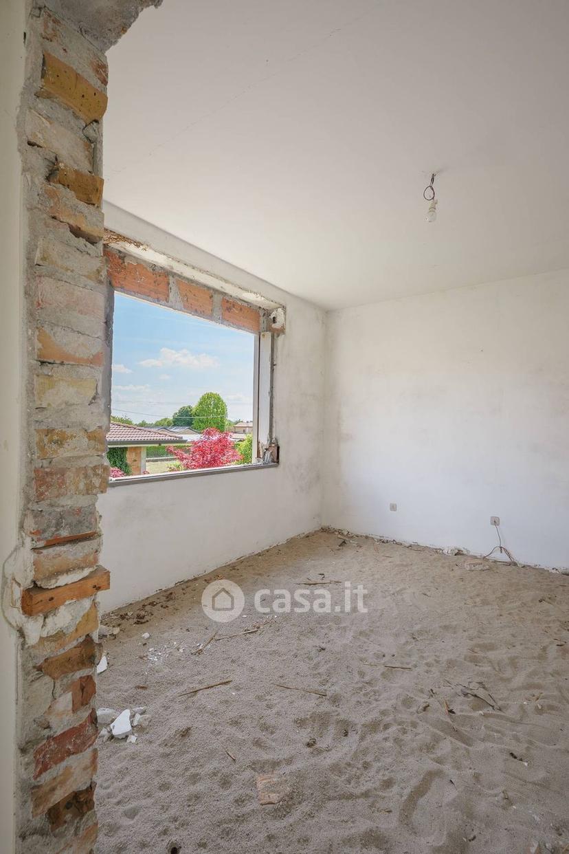 Villa in Via dei Cedri 22 — foto 12 di 37