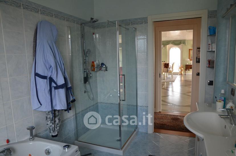 Villa in Via Federico Odorici 68 — foto 25 di 53