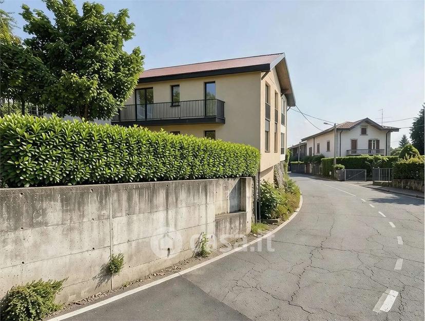 Trilocale in Via Ronago 1 — foto 6 di 11