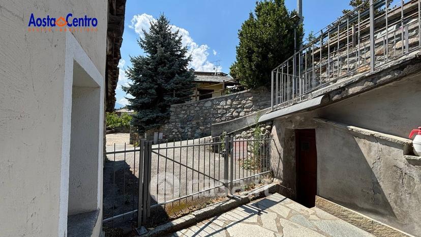Trilocale in Località Chaussod 12 — foto 16 di 20