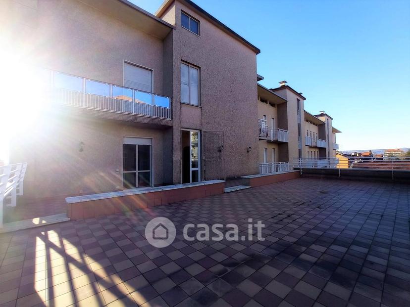 Appartamento in Viale Roma 5 — foto 11 di 20