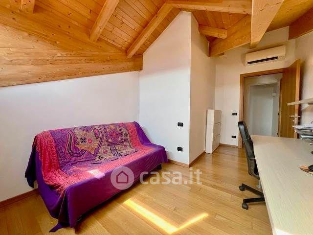 Quadrilocale in Via Bortolazzi 12 — foto 40 di 52