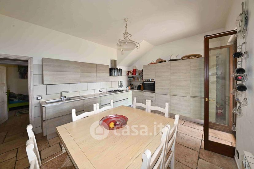 Villa in Località Montegiovi — foto 2 di 32
