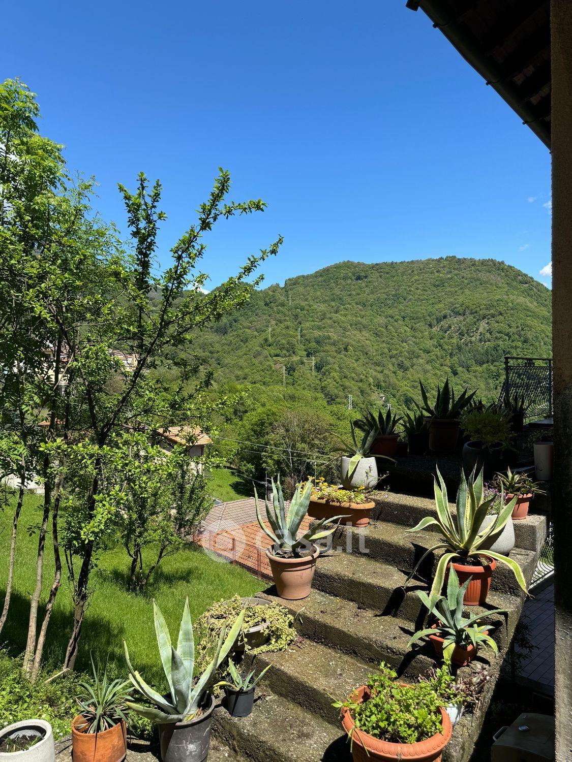 Bilocale in Via Per Barna 9