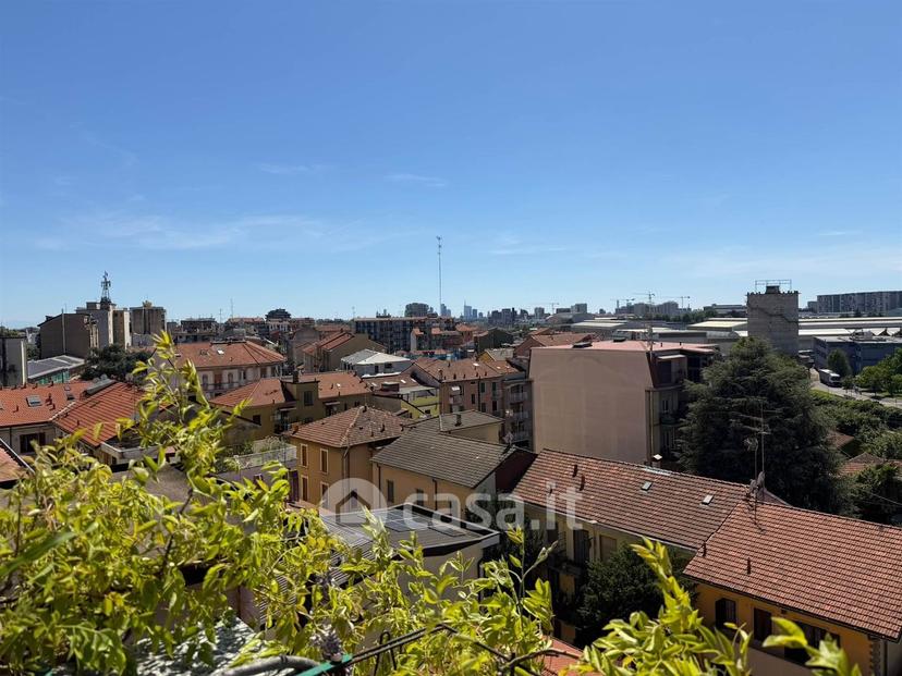 Trilocale in Via Bruno Buozzi 56 — foto 21 di 45