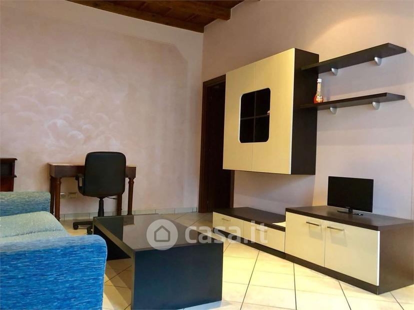 Bilocale in Via Adamo da Mortara 3 — foto 5 di 24