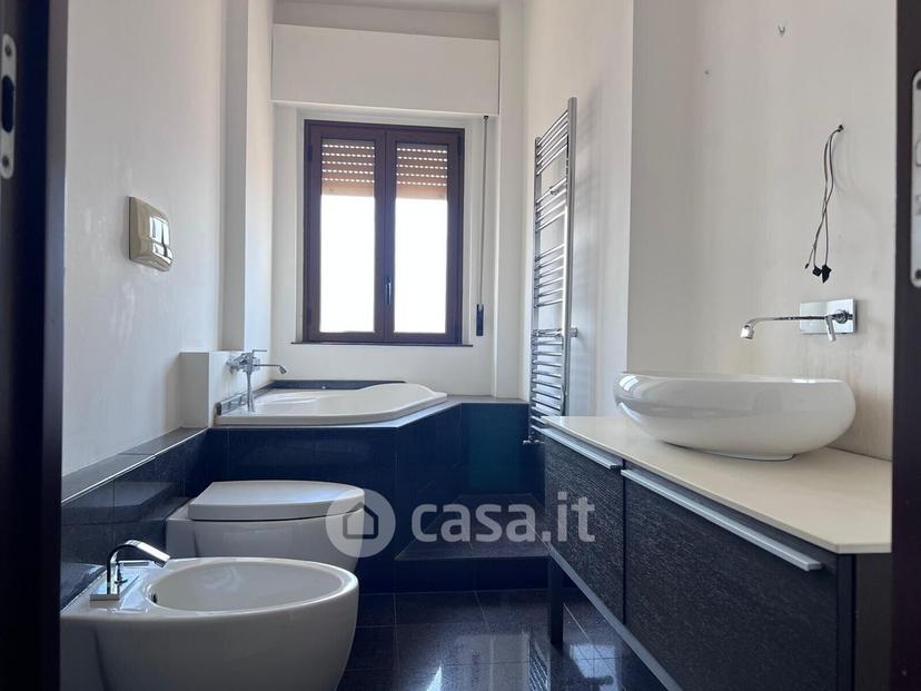Quadrilocale in Via Leonardo da Vinci 243 — foto 16 di 26