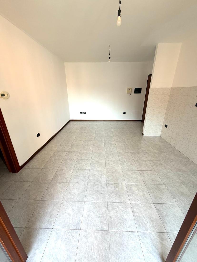 Trilocale in Via Emilio Gino Segre' 4 — foto 32 di 49