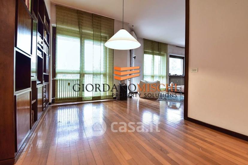 Appartamento in Via A. Villa 20 — foto 29 di 53