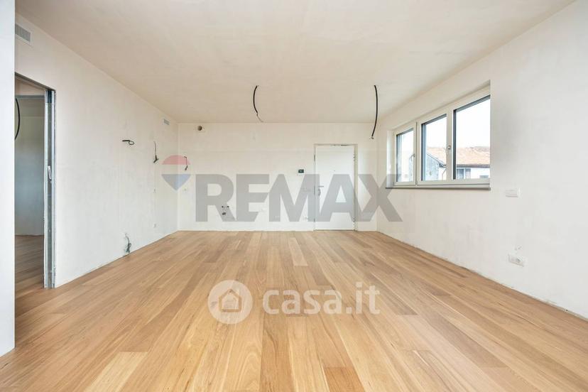 Trilocale in Via Piave 23 — foto 13 di 51