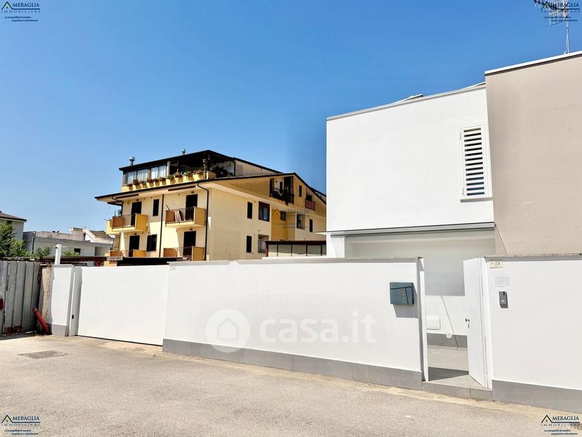 Villa in Via Roma — foto 4 di 31