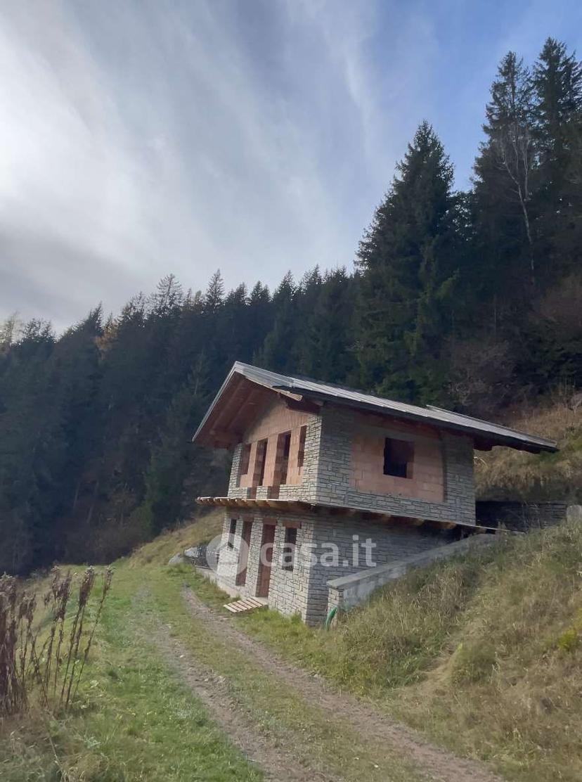 Villa in Via Caduti di Cima Vallona 1 — foto 16 di 32