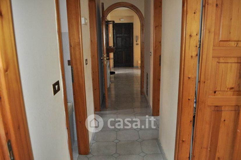 Appartamento in Via Vincenzo Guaragna 5 /4 — foto 2 di 30