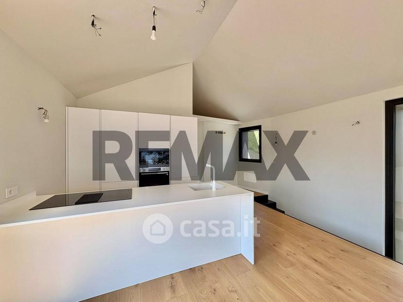 Villa in Via Manin 12 — foto 2 di 25