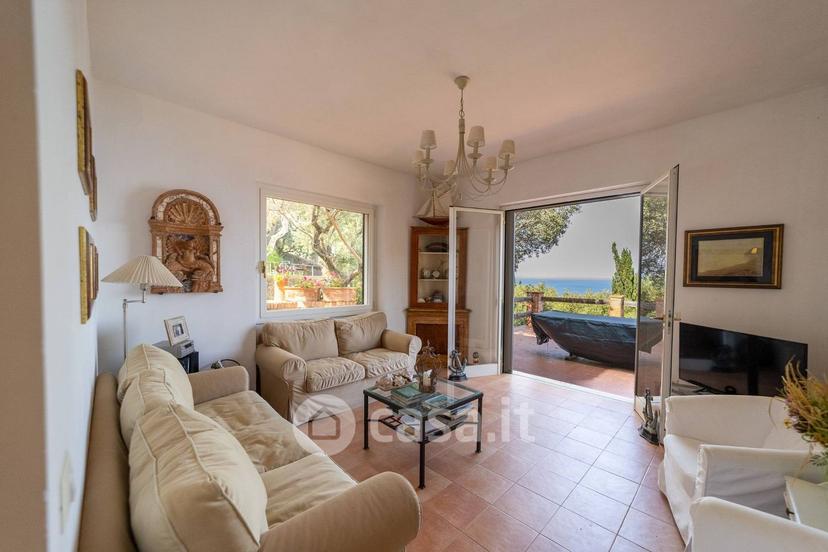 Villa in Via dei Fari 1 — foto 11 di 46