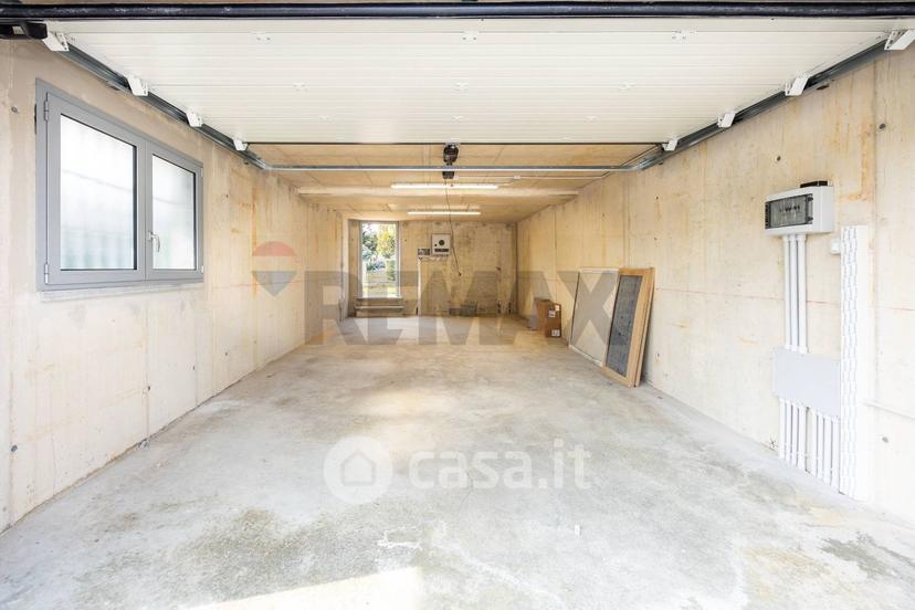 Trilocale in Via Piave 23 — foto 45 di 51