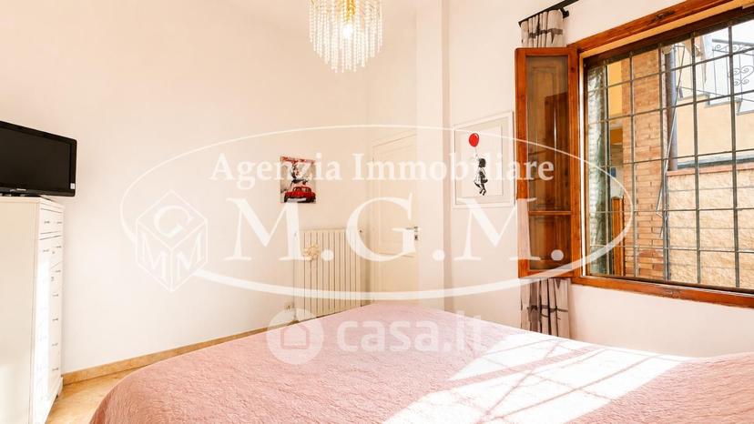 Quadrilocale in Via Fratelli Rosselli — foto 38 di 43