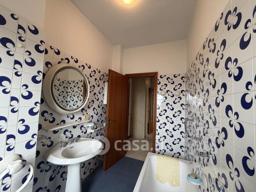 Trilocale in Via Enrico Toti 37 — foto 13 di 24