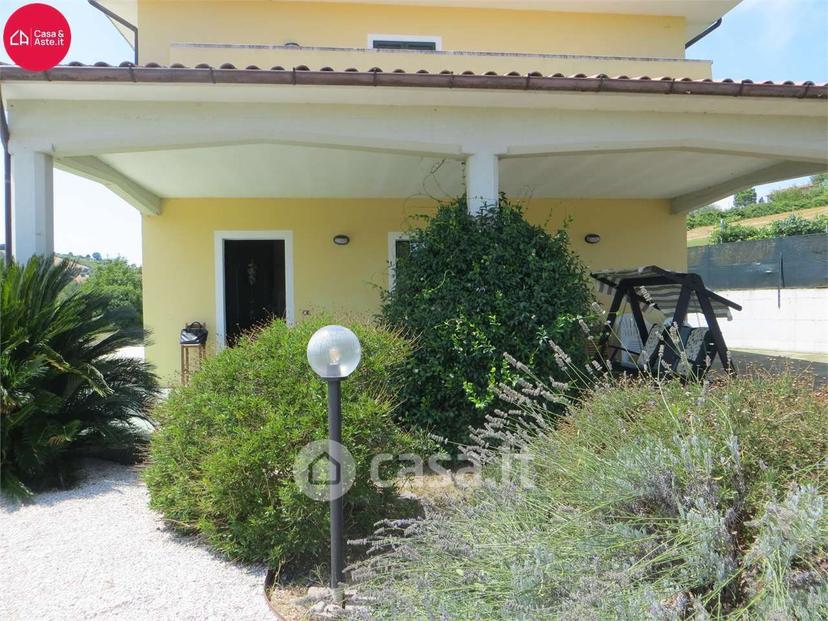 Villa in Strada Ete 4 — foto 16 di 92