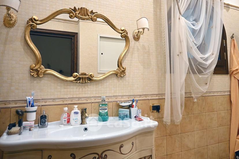 Villa in Via Giulio Cesare 62 — foto 101 di 105